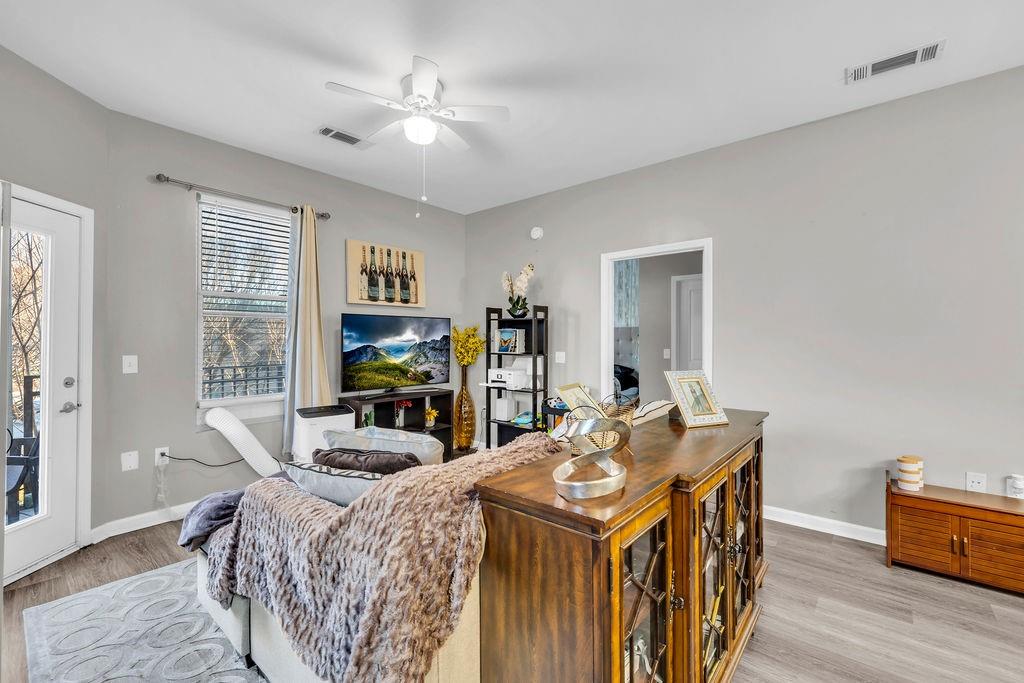 870 Mayson Turner Road Northwest, Unit 1246 Atlanta, GA 30314 - Photo 8 of 13