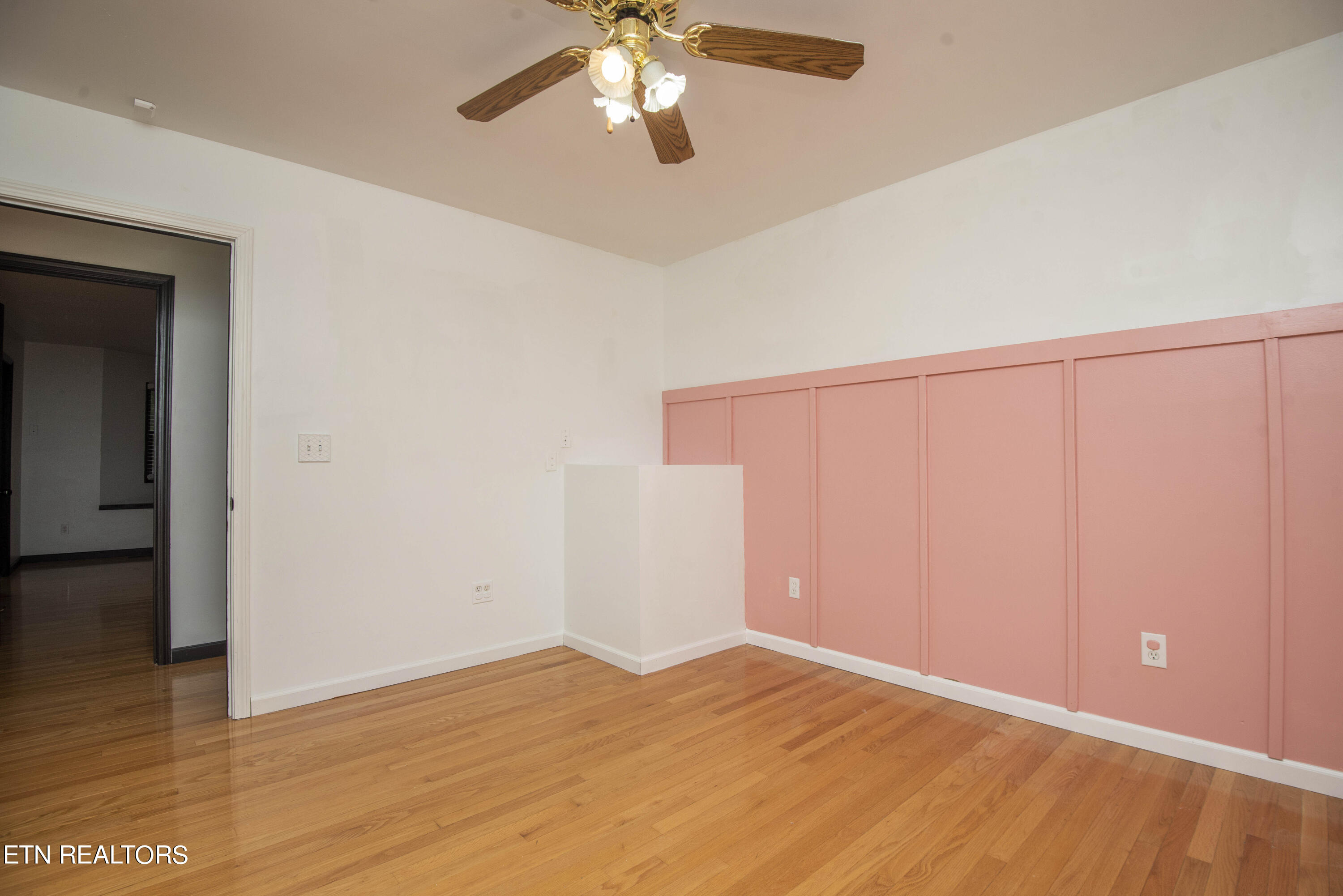 483 Pattie Gap Road Philadelphia, TN 37846 - Photo 14 of 40 second bed_1