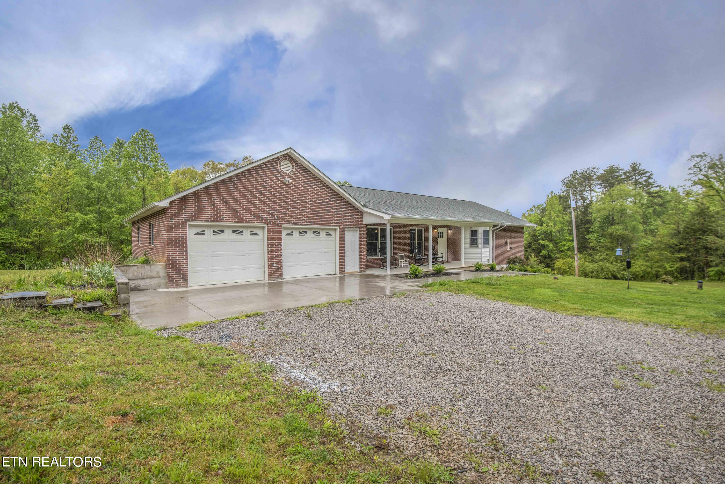 483 Pattie Gap Road Philadelphia, TN 37846 - Photo 29 of 40 exterior_1