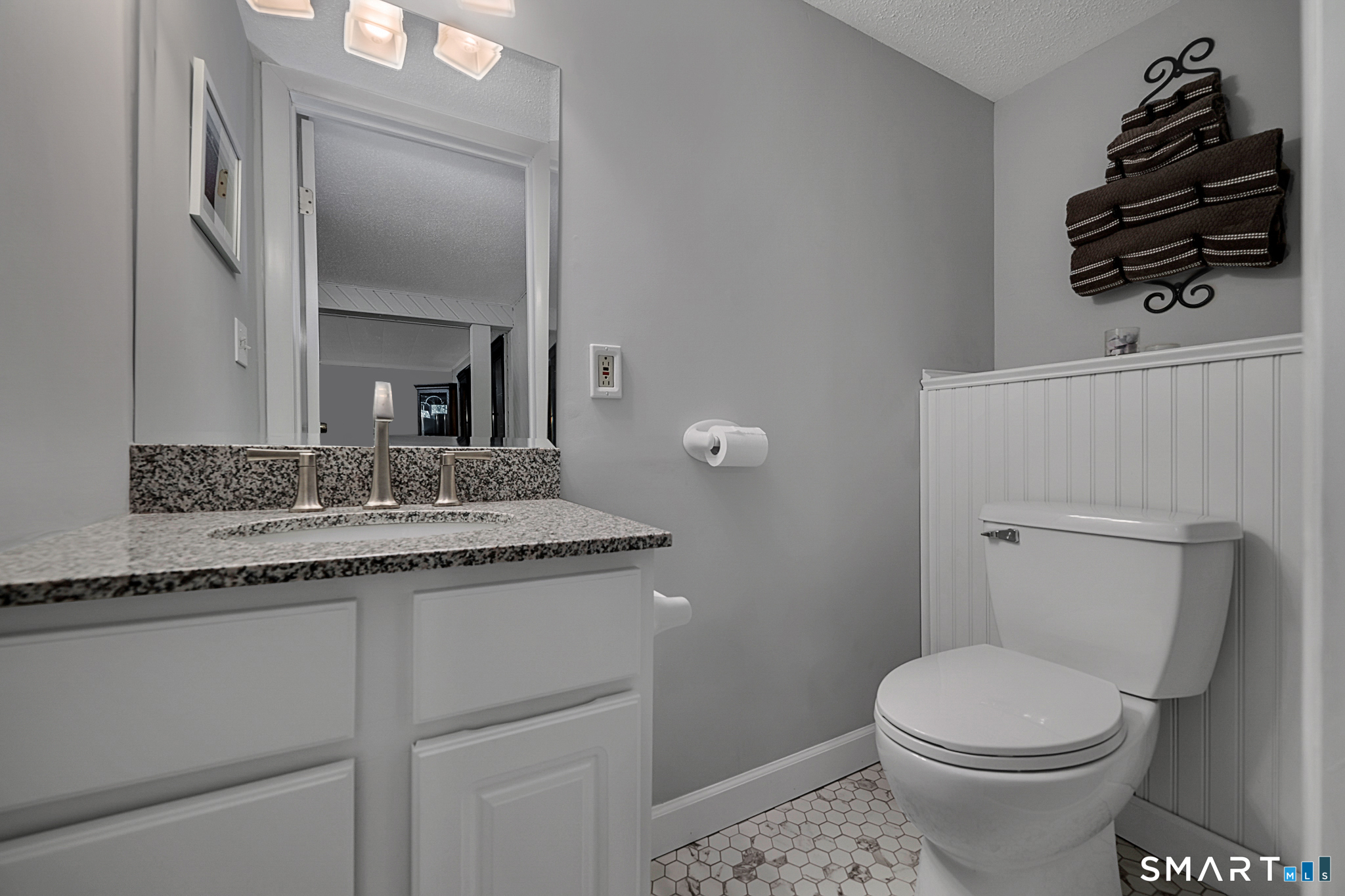 5 Badger Road Wolcott, CT 06716 - Photo 23 of 40