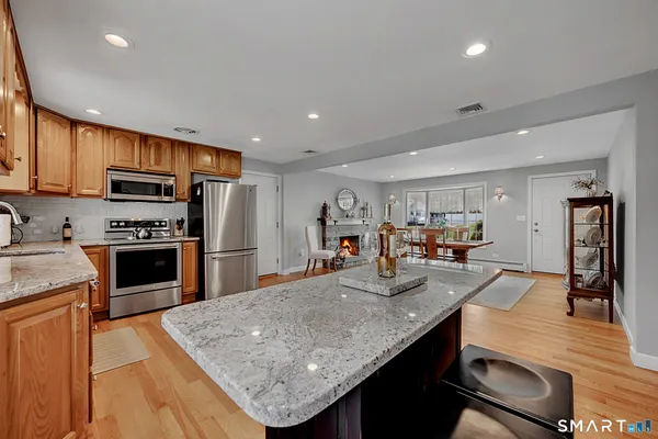 $450,000 | 5 Badger Road, Wolcott, CT 06716