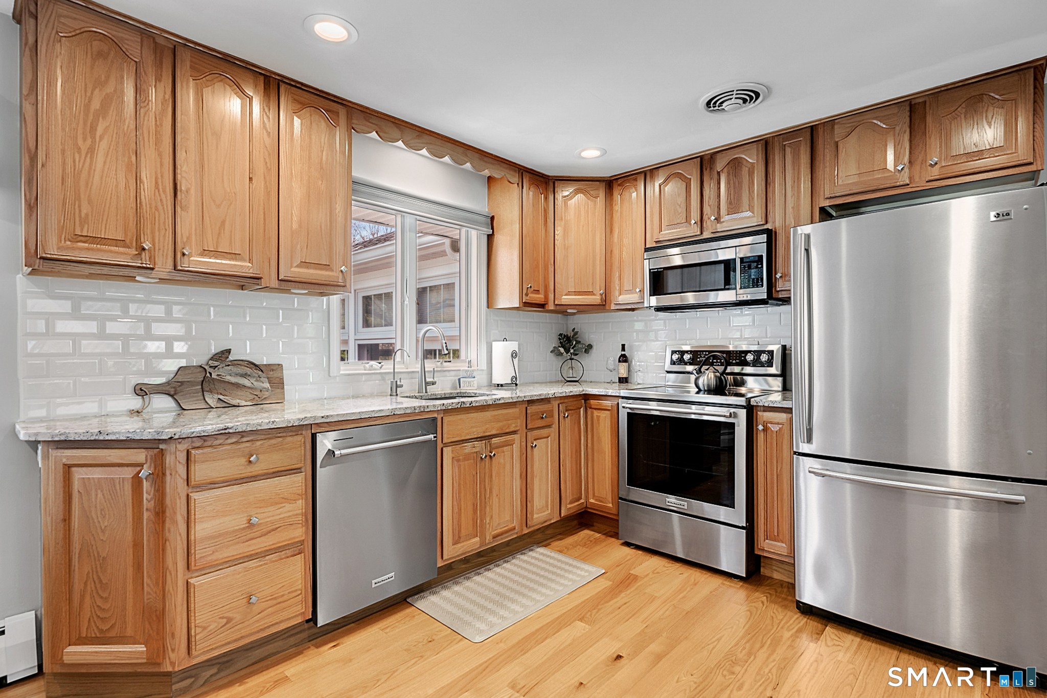 5 Badger Road Wolcott, CT 06716 - Photo 9 of 40