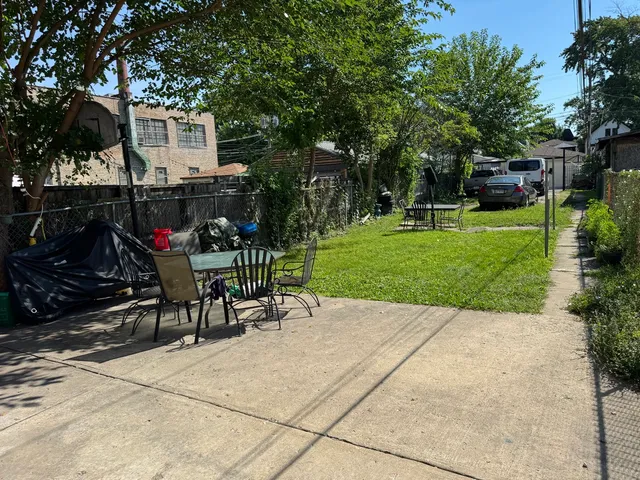 $1,695 | 1741 North Central Park Avenue, Unit 1, Chicago, IL 60647