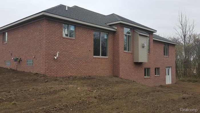 4900 Glover Road Almont, MI 48003 - Photo 3 of 5 3.jpg
