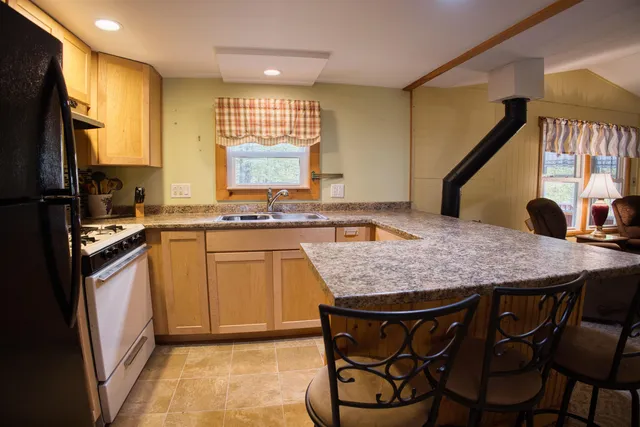 $199,900 | 80 Elliot Lane, Tamworth, NH 03886