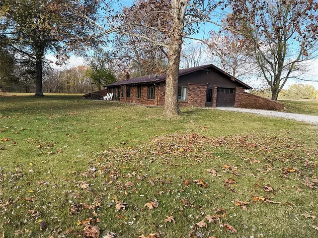 $350,000 | 3631 South Oak Hill Road, Carthage, MO 64836