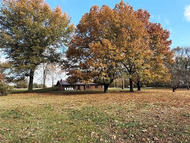 $350,000 | 3631 South Oak Hill Road, Carthage, MO 64836