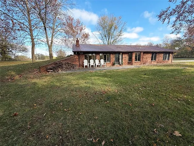 $350,000 | 3631 South Oak Hill Road, Carthage, MO 64836