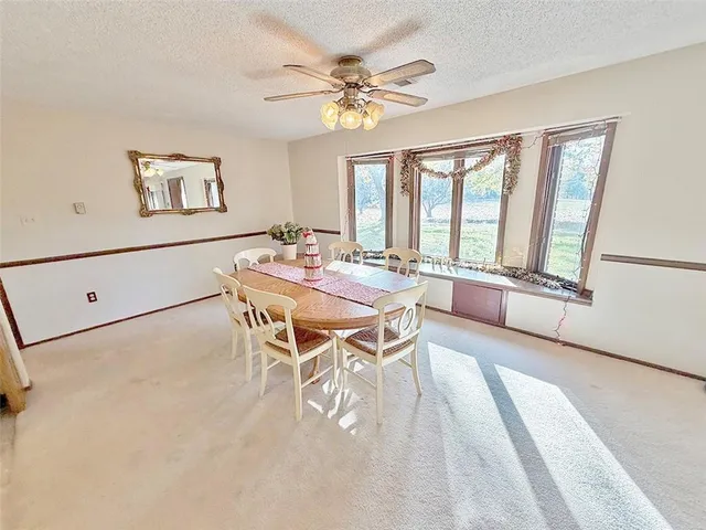 $350,000 | 3631 South Oak Hill Road, Carthage, MO 64836