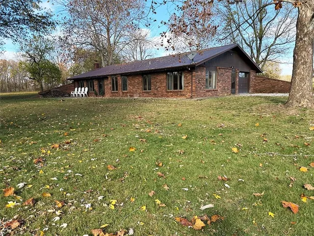 $350,000 | 3631 South Oak Hill Road, Carthage, MO 64836