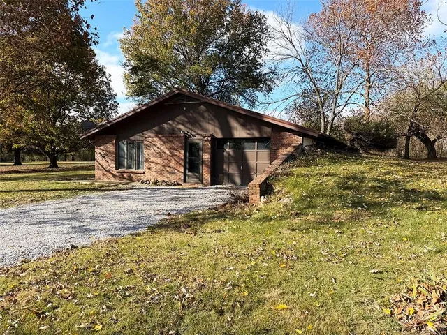 $350,000 | 3631 South Oak Hill Road, Carthage, MO 64836