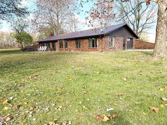 $350,000 | 3631 South Oak Hill Road, Carthage, MO 64836