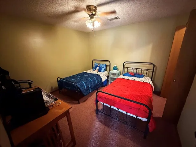 $350,000 | 3631 South Oak Hill Road, Carthage, MO 64836