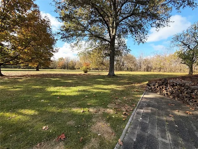 $350,000 | 3631 South Oak Hill Road, Carthage, MO 64836