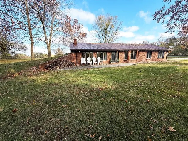 $350,000 | 3631 South Oak Hill Road, Carthage, MO 64836