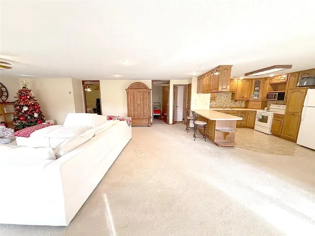 $350,000 | 3631 South Oak Hill Road, Carthage, MO 64836