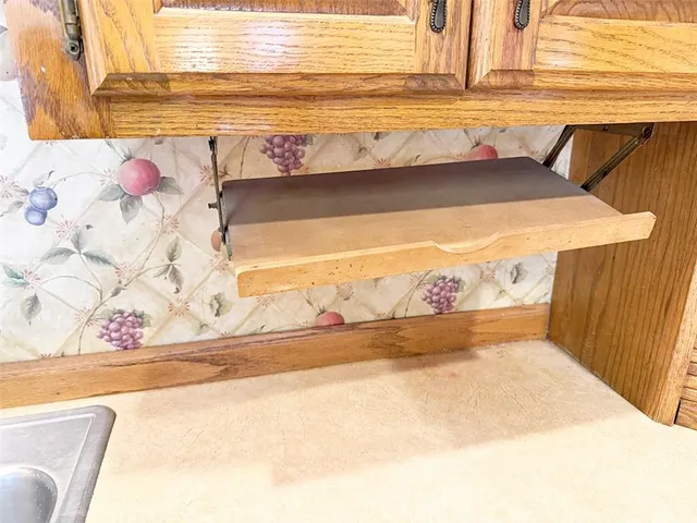 $350,000 | 3631 South Oak Hill Road, Carthage, MO 64836