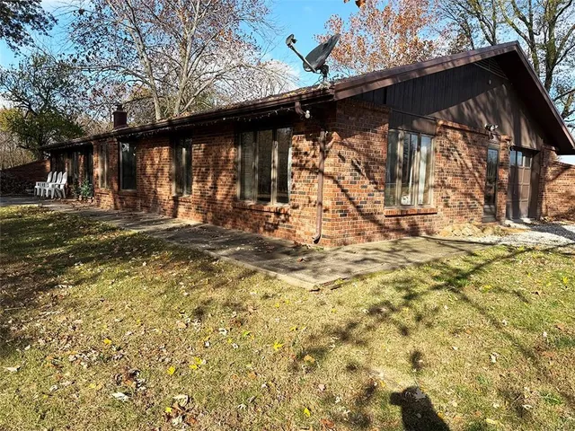 $350,000 | 3631 South Oak Hill Road, Carthage, MO 64836