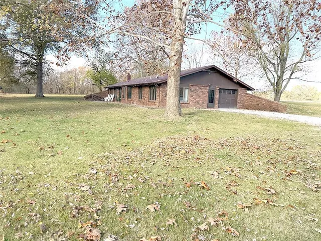 $350,000 | 3631 South Oak Hill Road, Carthage, MO 64836