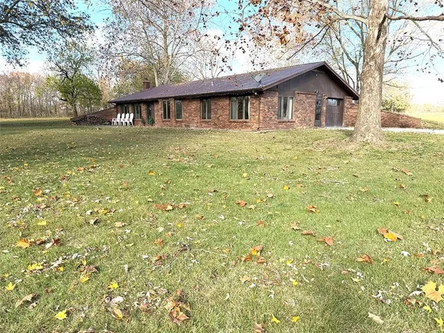 $350,000 | 3631 South Oak Hill Road, Carthage, MO 64836