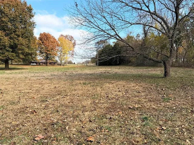 $350,000 | 3631 South Oak Hill Road, Carthage, MO 64836