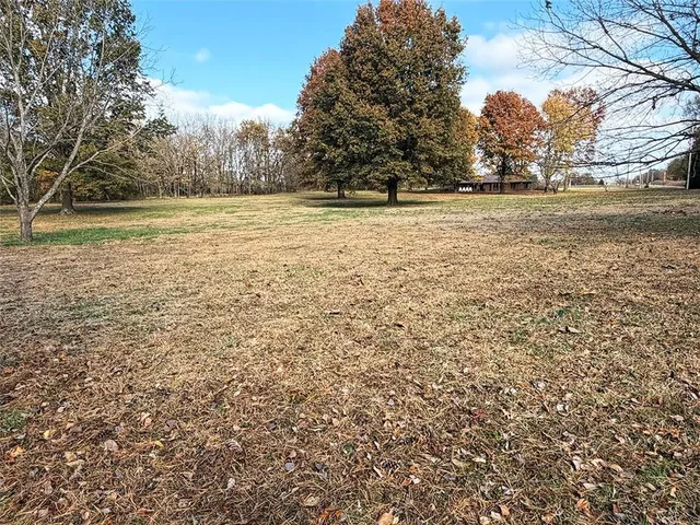 $350,000 | 3631 South Oak Hill Road, Carthage, MO 64836