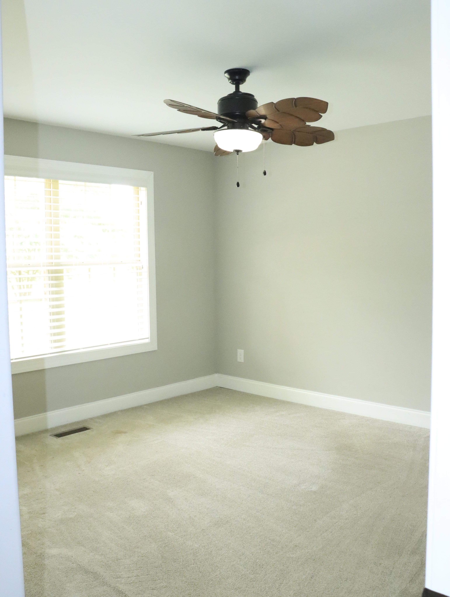 321 South Leath Road Portland, TN 37148 - Photo 21 of 33 a view of empty room with window