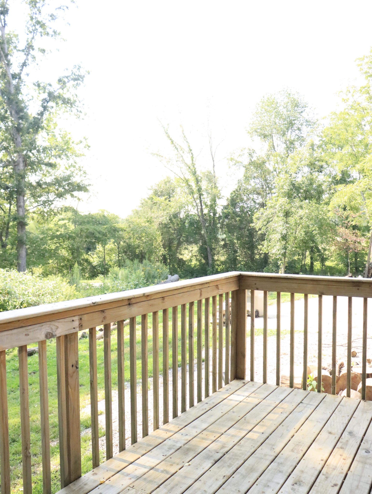 321 South Leath Road Portland, TN 37148 - Photo 28 of 33 a balcony with wooden floor and fence