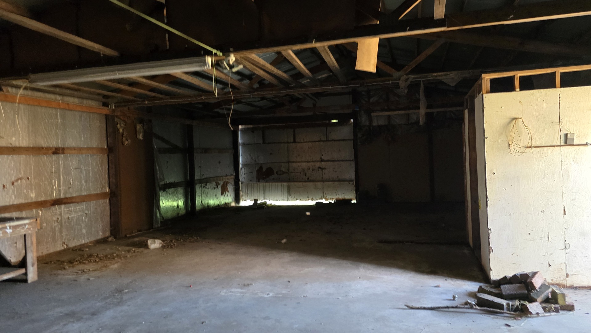 4710 Section Street Streator, IL 61364 - Photo 7 of 19 a view of a car garage