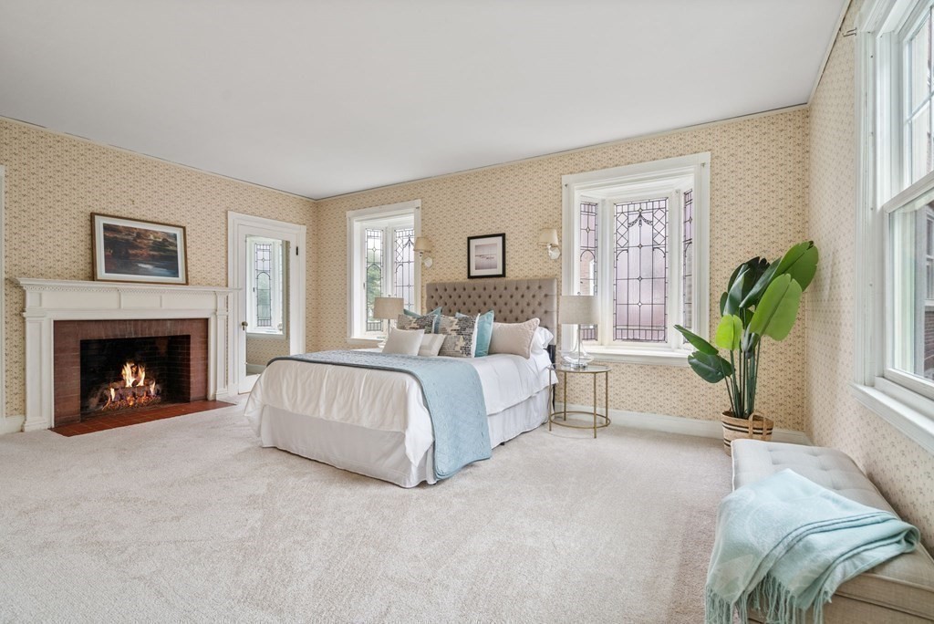 12 Druce Street Brookline, MA 02445 - Photo 11 of 22 Gallery Image 11