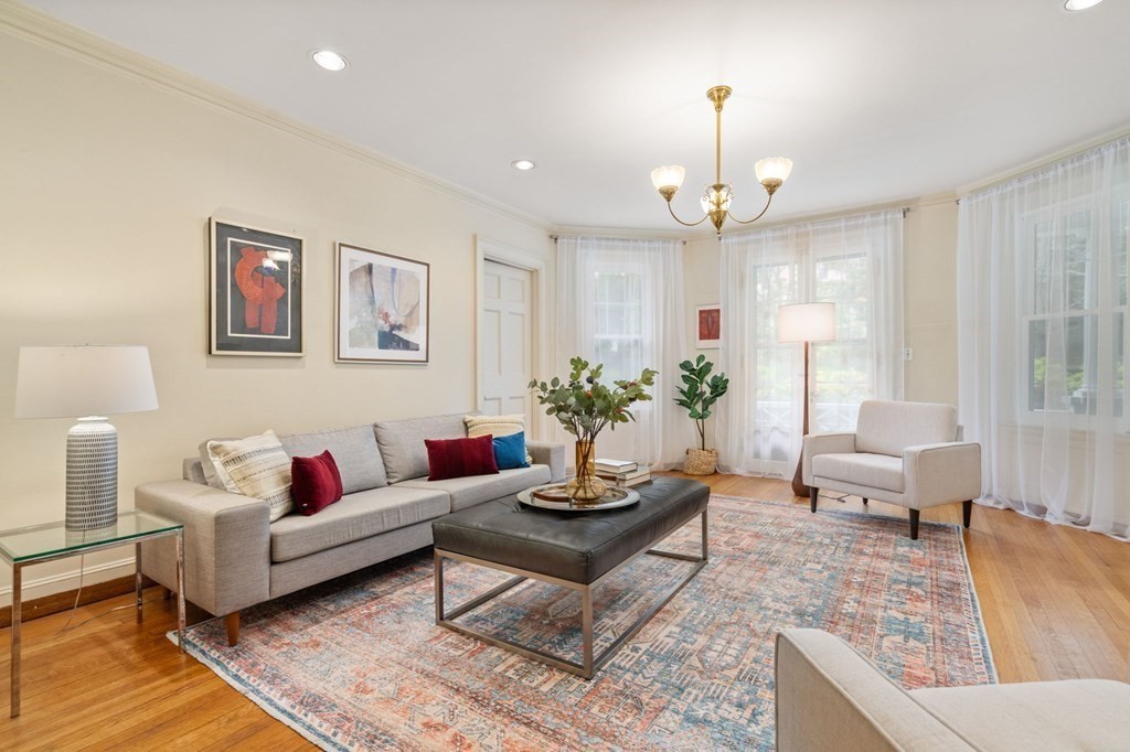 12 Druce Street Brookline, MA 02445 - Photo 4 of 22 Gallery Image 4