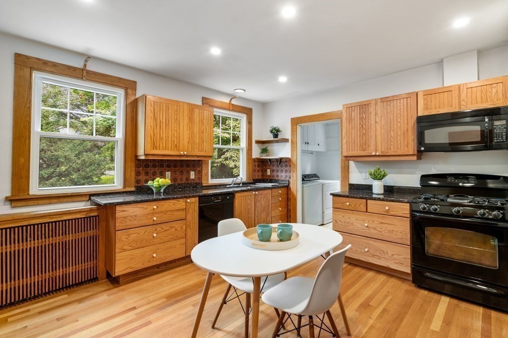 12 Druce Street Brookline, MA 02445 - Photo 10 of 22 Gallery Image 10