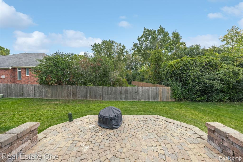 2025 Somerville Road Rochester Hills, MI 48307 - Photo 44 of 51