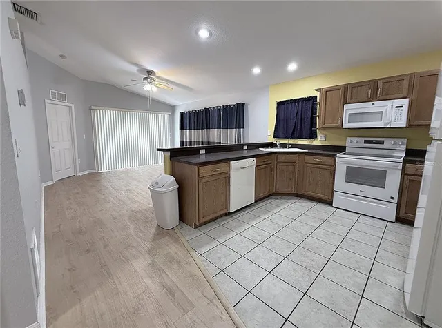 $2,050 | 1719 Hammocks Avenue, Lutz, FL 33549