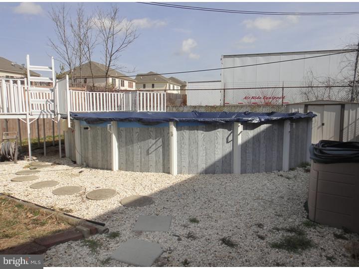 1815 Tomlinson Road Philadelphia, PA 19116 - Photo 21 of 21 Pool
