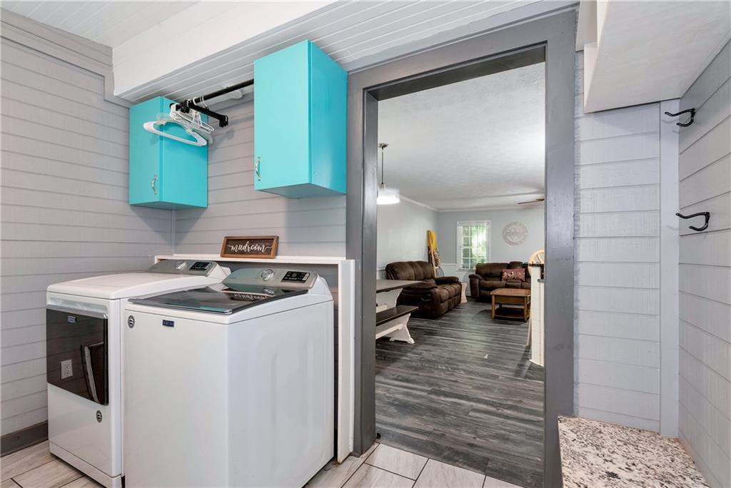 90 Old City Park Road Lavonia, GA 30553 - Photo 21 of 41 a kitchen with a stove and a sink