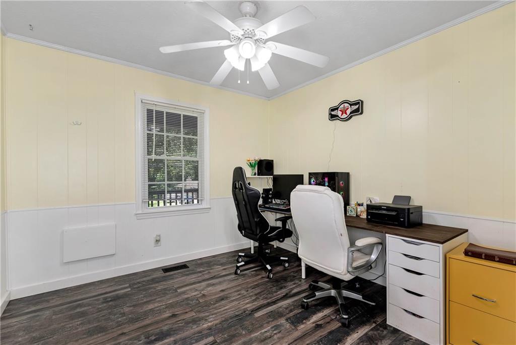 90 Old City Park Road Lavonia, GA 30553 - Photo 27 of 41 a work room with furniture and a window
