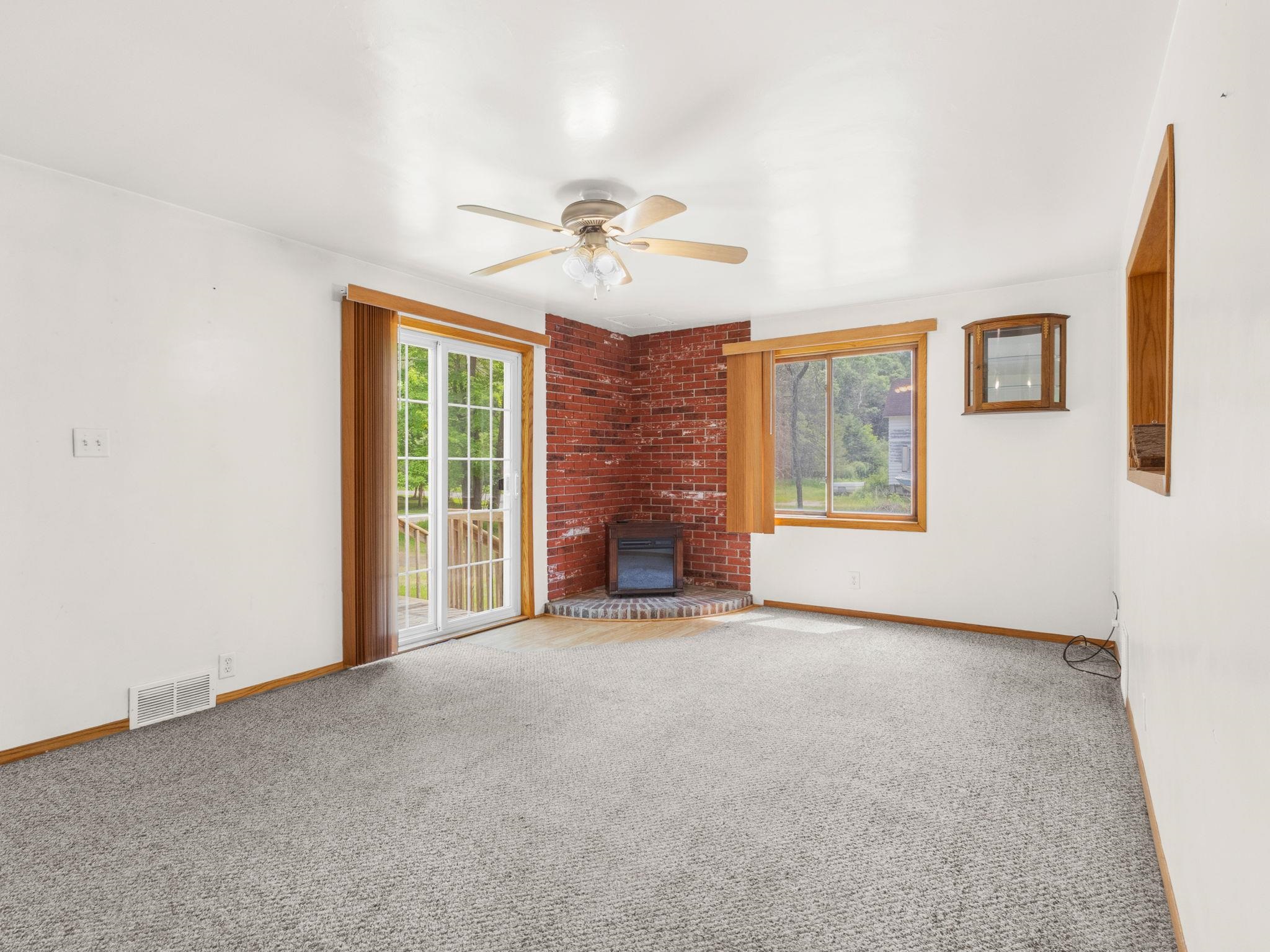 W605 Wiegers Road Marinette, WI 54143 - Photo 8 of 24
