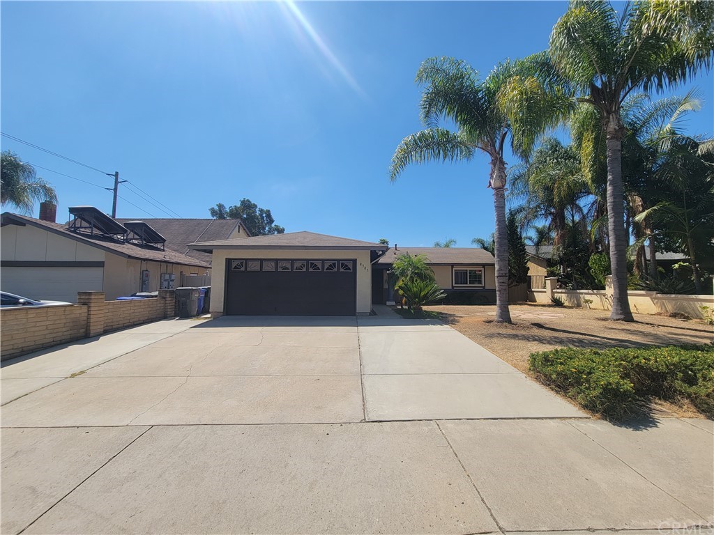 a house view with a outdoor space