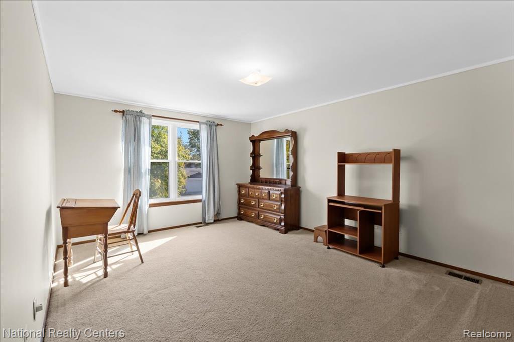 8451 Mannington Road Canton, MI 48187 - Photo 19 of 32