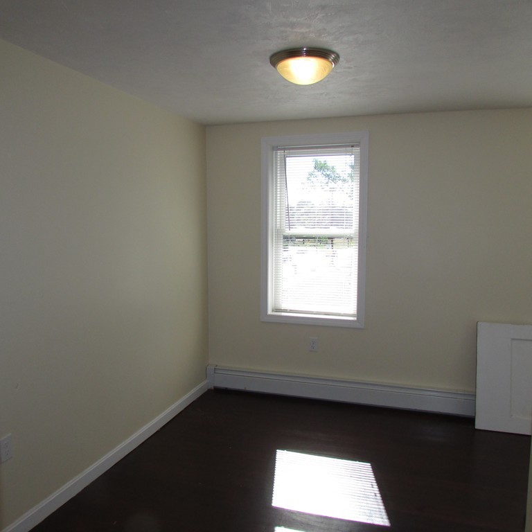 304 Main Street Townsend, MA 01469 - Photo 16 of 23 Gallery Image 16