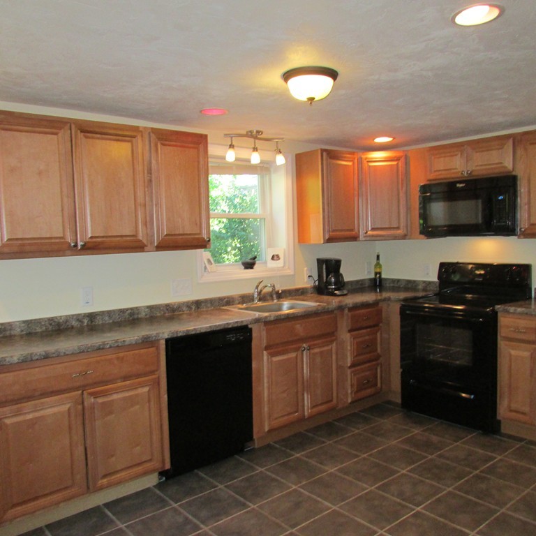 304 Main Street Townsend, MA 01469 - Photo 5 of 23 Gallery Image 5