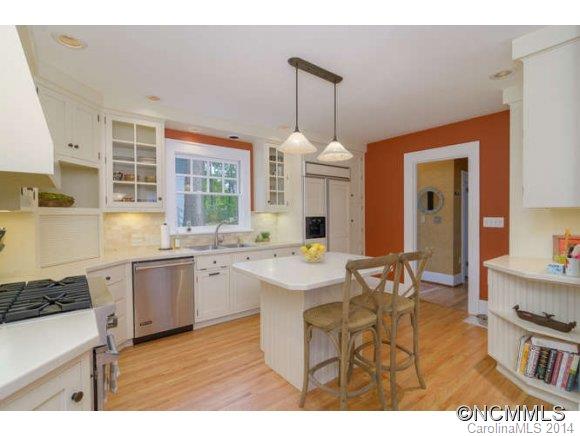 304 Vanderbilt Road Asheville, NC 28803 - Photo 11 of 24 Gallery Image 11