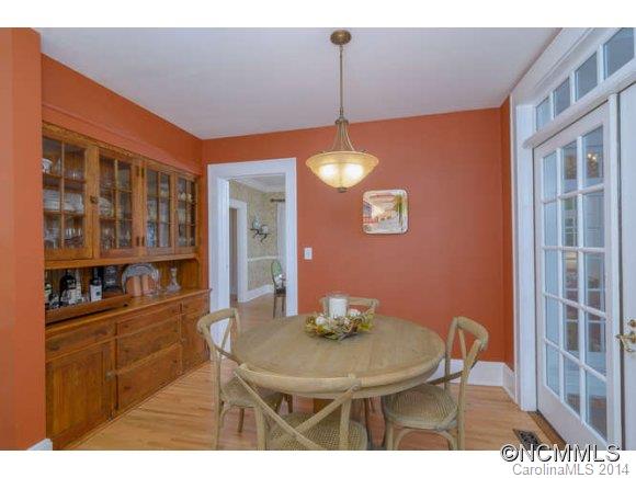 304 Vanderbilt Road Asheville, NC 28803 - Photo 13 of 24 Gallery Image 13