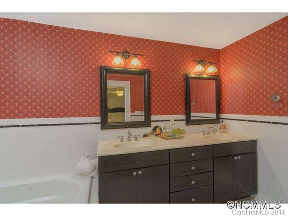 304 Vanderbilt Road Asheville, NC 28803 - Photo 15 of 24 Gallery Image 15