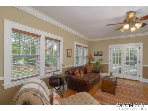 304 Vanderbilt Road Asheville, NC 28803 - Photo 8 of 24 Gallery Image 8