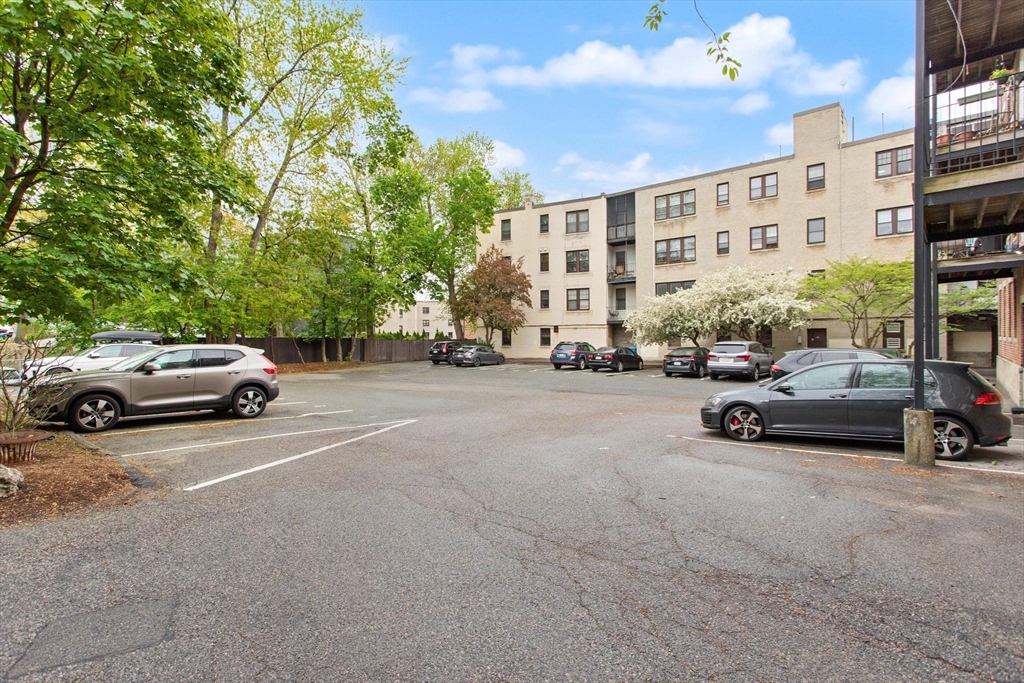 441 Washington Street, Unit 2 Brookline, MA 02446 - Photo 17 of 21