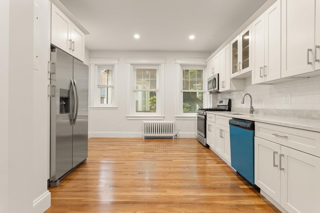 441 Washington Street, Unit 2 Brookline, MA 02446 - Photo 6 of 21