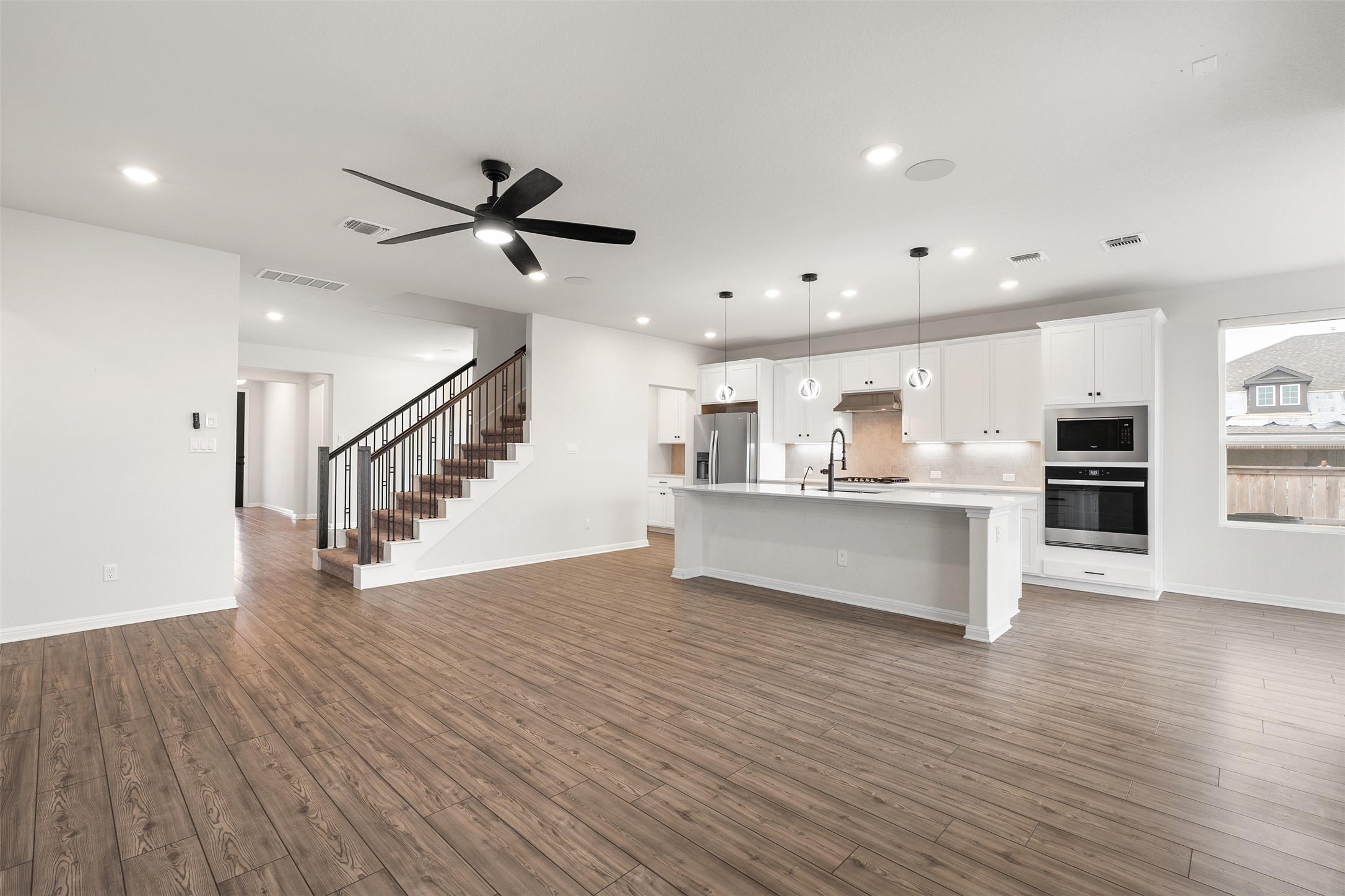 2516 Walking Y Road Georgetown, TX 78633 - Photo 5 of 24