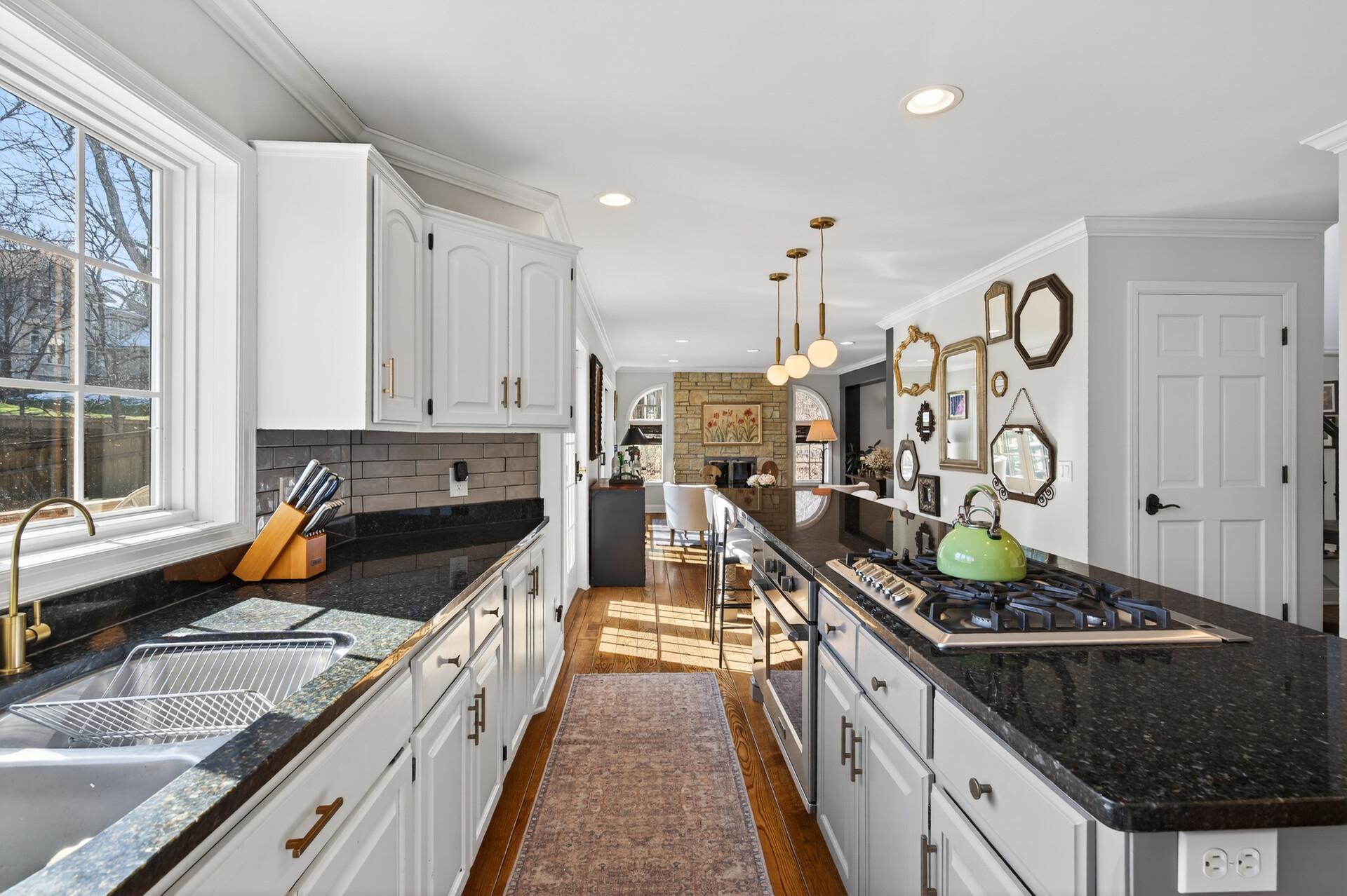 1504 Fairfield Road South Minnetonka, MN 55305 - Photo 19 of 70
